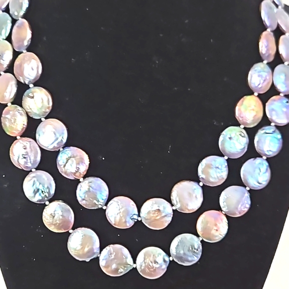 14K Coin Shell Necklace - Picture 4 of 4